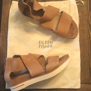 Size 8 gently worn Elieen fisher wedges
